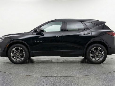 Used 2025 Chevrolet Blazer LT image 5