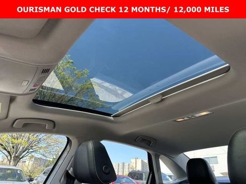 Used 2024 Volkswagen Jetta SE w/ Panoramic Sunroof Package FWD image 20