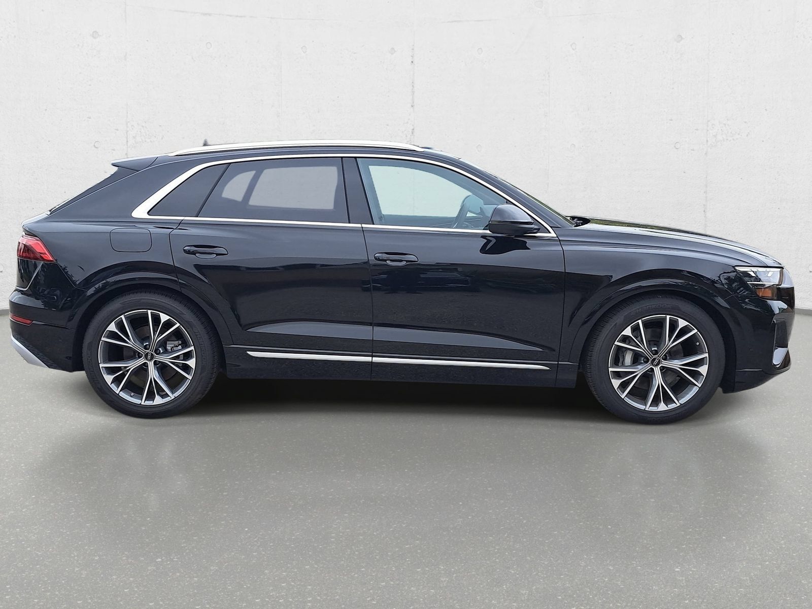 New 2026 Audi Q8 Premium Plus AWD/4WD image 4