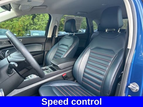 Used 2023 Ford Edge SEL w/ Sport Appearance Package image 16