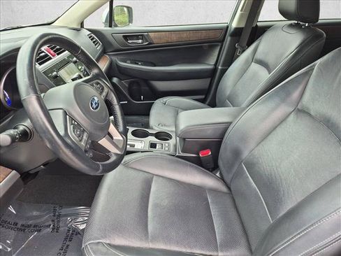 Used 2016 Subaru Outback 3.6R Limited AWD/4WD image 16