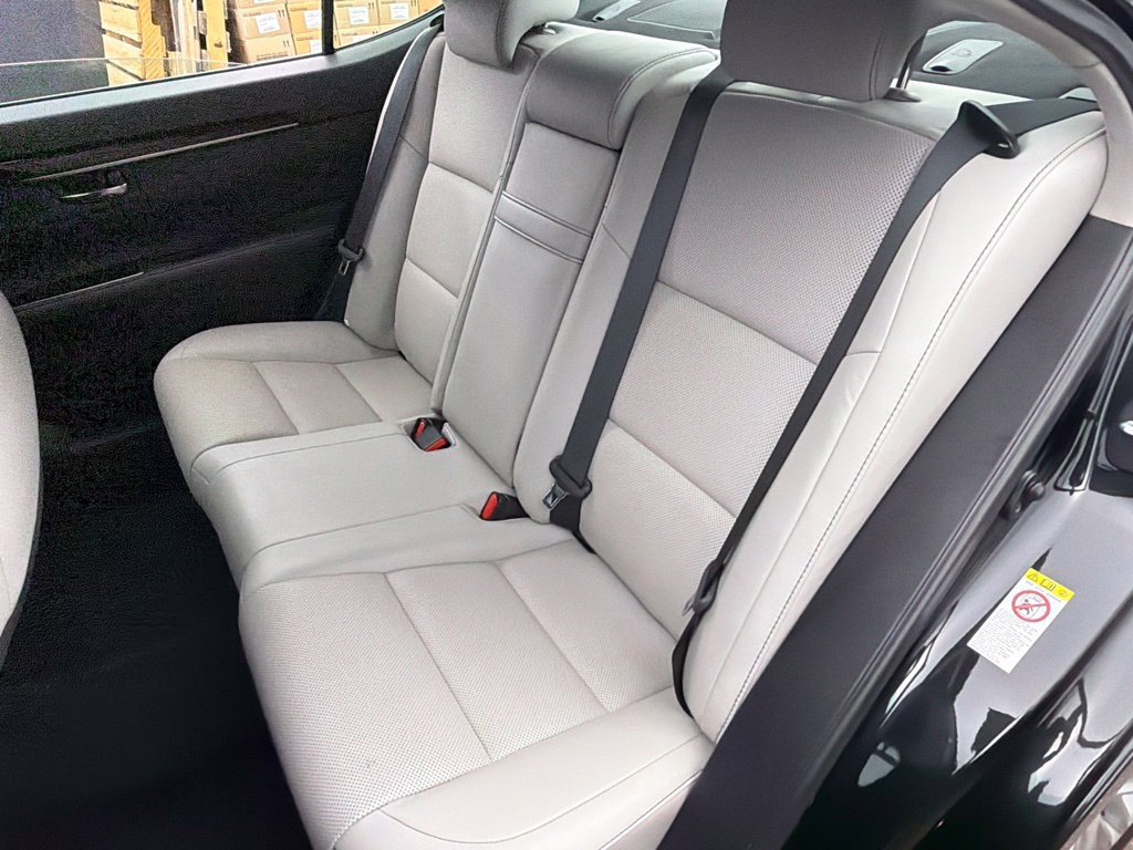 Used 2017 Lexus ES 350 w/ Premium Package FWD image 22