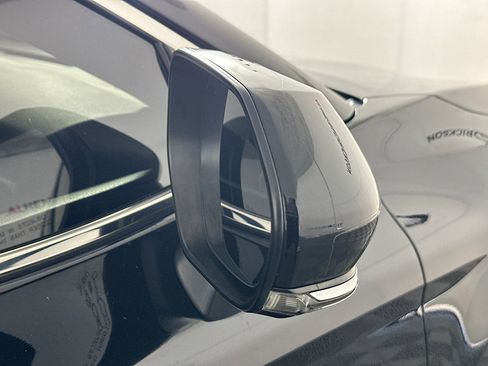 Used 2022 Toyota Camry SE image 10