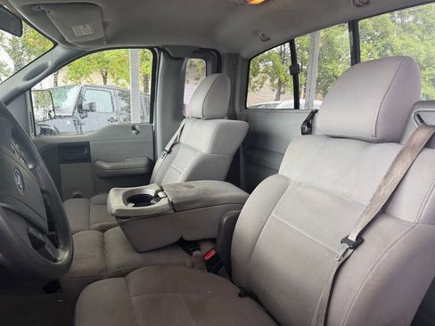 Used 2004 Ford F150 STX image 11