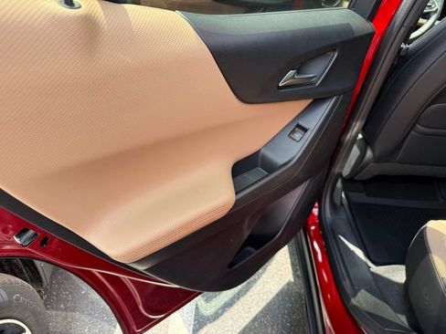 New 2026 Chevrolet Equinox ACTIV w/ LPO, Floor Liner Package FWD image 10