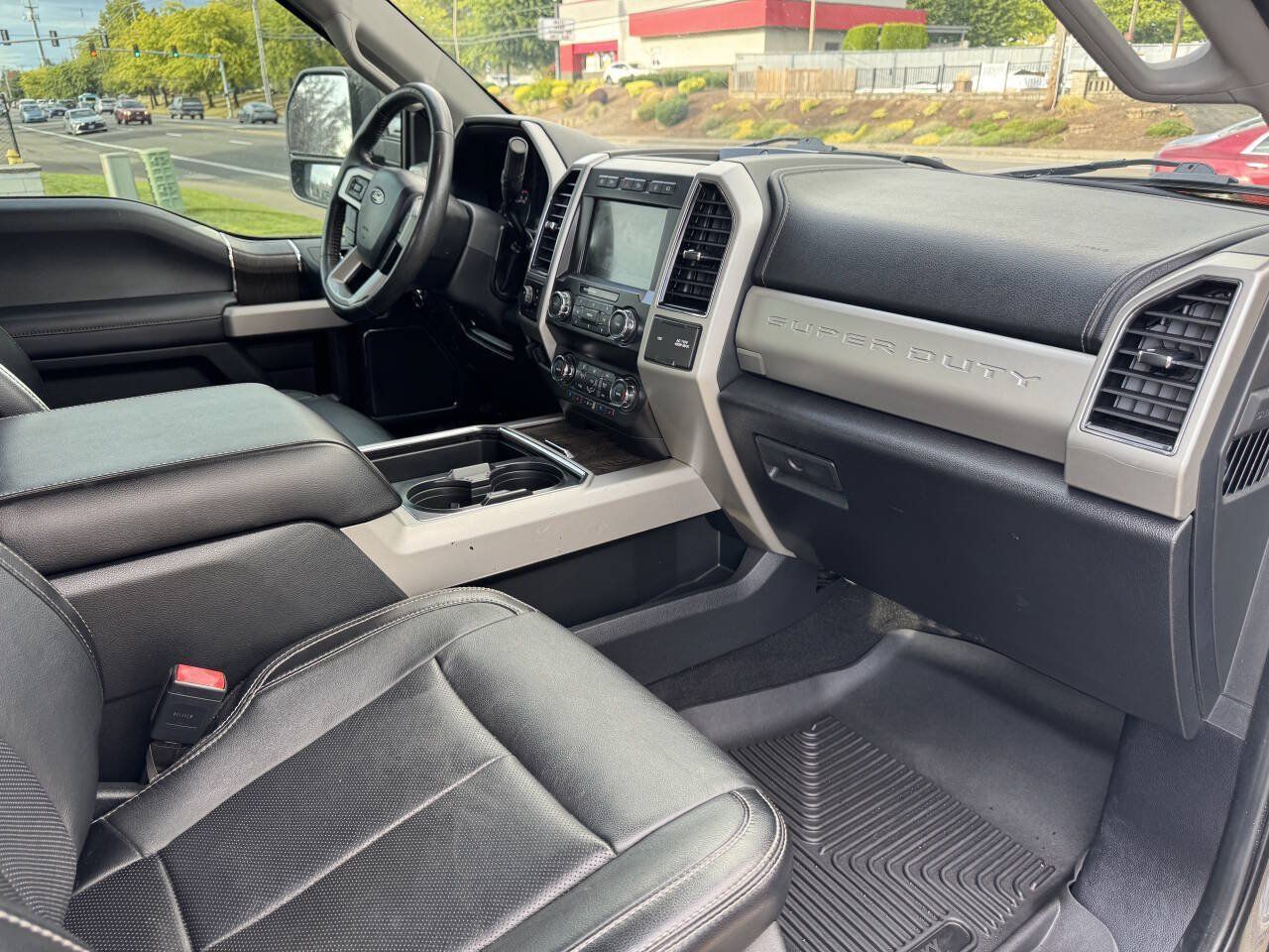 Used 2020 Ford F350 Lariat w/ Lariat Ultimate Package AWD/4WD image 11