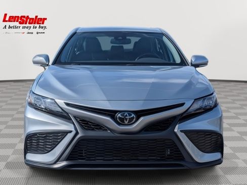 Used 2023 Toyota Camry SE w/ Convenience Package image 8