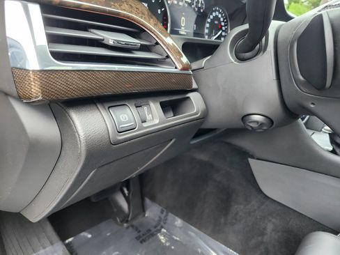 Used 2018 Cadillac CT6 Luxury AWD/4WD image 13