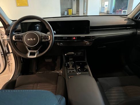 Used 2025 Kia K5 LXS FWD image 33