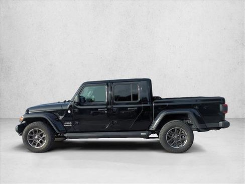 Used 2020 Jeep Gladiator Overland w/ Popular Equipment Package image 7