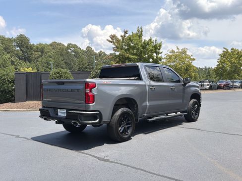 Used 2021 Chevrolet Silverado 1500 Custom Trail Boss AWD/4WD image 3