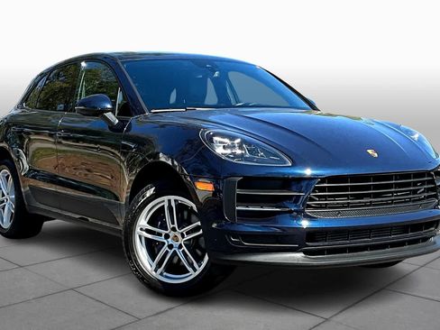 Used 2021 Porsche Macan w/ Premium Package AWD/4WD image 3
