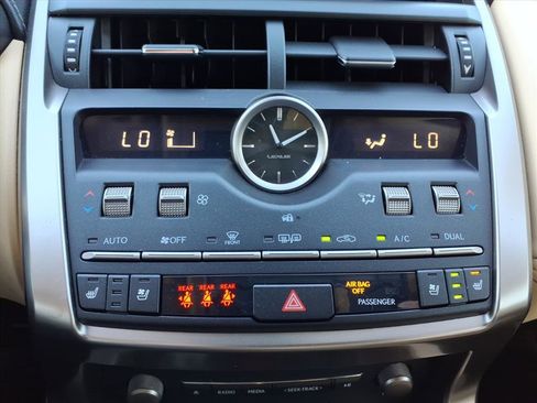 Used 2019 Lexus NX 300 FWD image 22