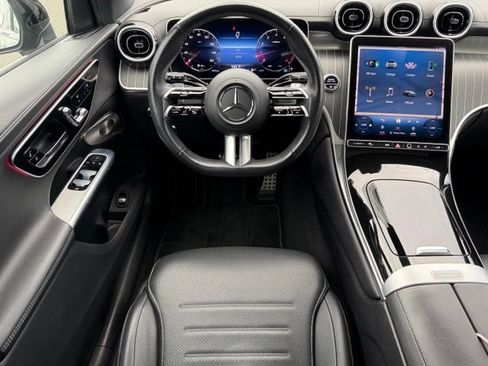 Used 2023 Mercedes-Benz GLC 300 4MATIC image 12