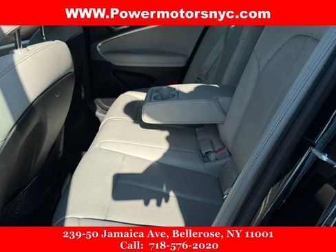 Used 2023 Genesis G70 2.0T image 24