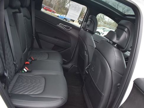 Certified 2026 Kia Sportage X-Line w/ X-Line Premium Package AWD/4WD image 15