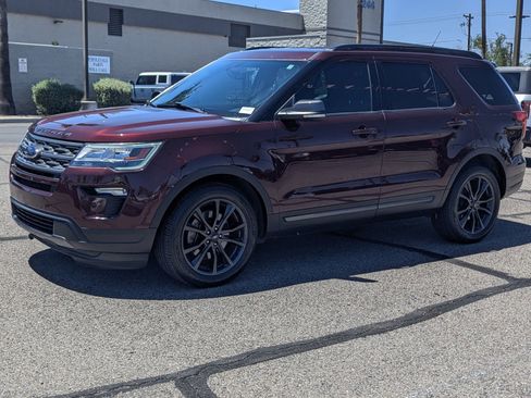 Used 2019 Ford Explorer XLT w/ Equipment Group 202A FWD image 5