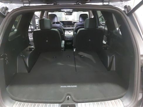 Used 2022 Hyundai Palisade Calligraphy image 13