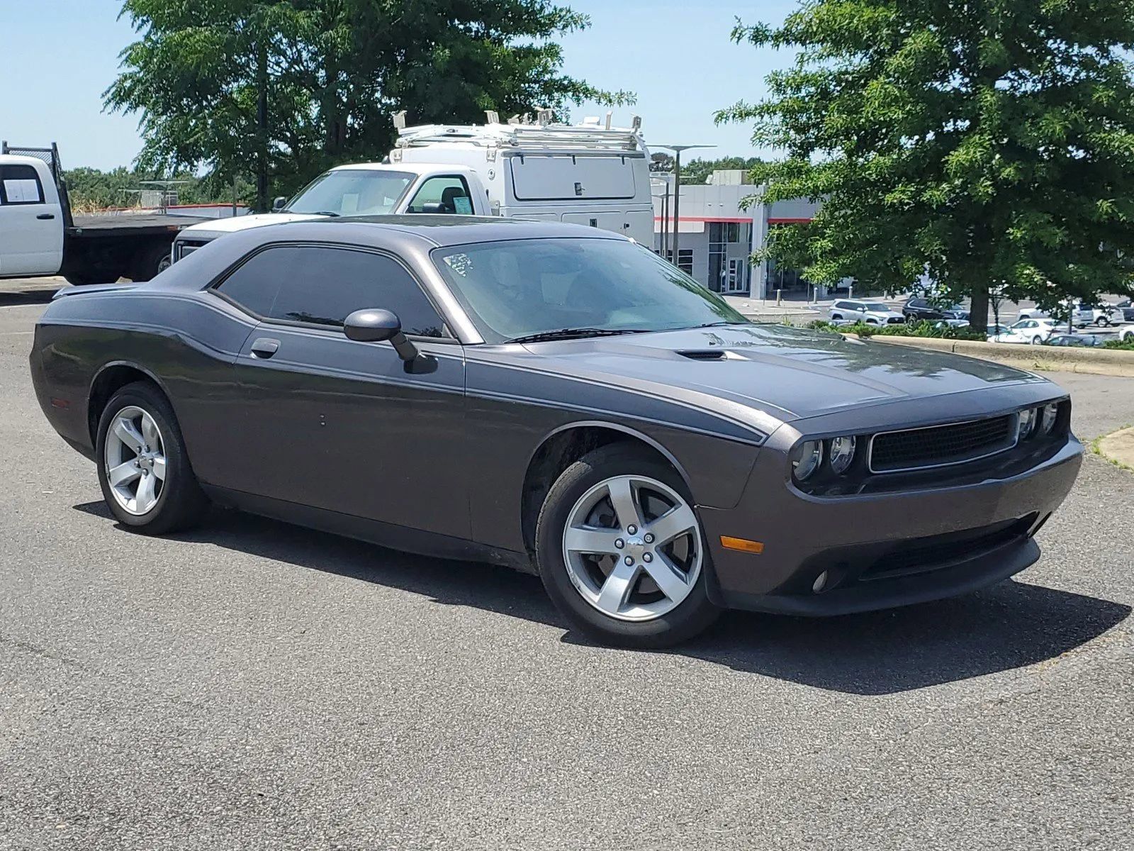 Used 2014 Dodge Challenger R/T RWD image 25