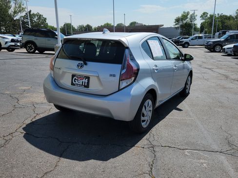 Used 2015 Toyota Prius C Two FWD image 9