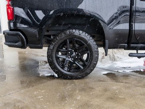 Used 2021 Chevrolet Silverado 1500 LT Trail Boss w/ Bed Protection Package image 33