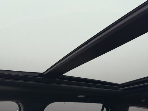 Used 2025 Honda Pilot Black Edition image 18