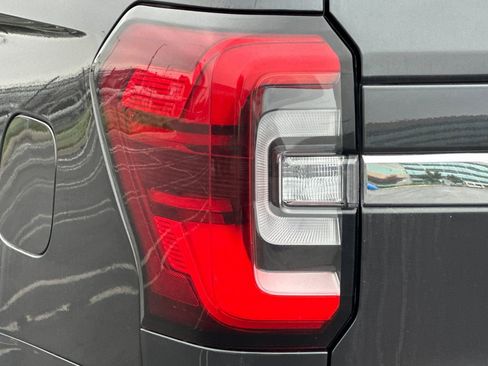 Used 2023 Ford Expedition Max Limited image 49