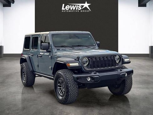 Used 2025 Jeep Wrangler Unlimited Sport AWD/4WD image 6