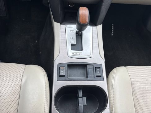 Used 2014 Subaru Outback 3.6R Limited image 24