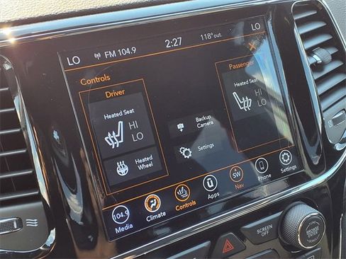 Used 2022 Jeep Grand Cherokee Laredo X image 6