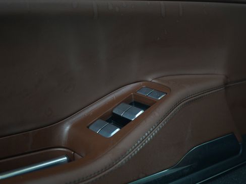 Used 2025 Lincoln Navigator Reserve image 22