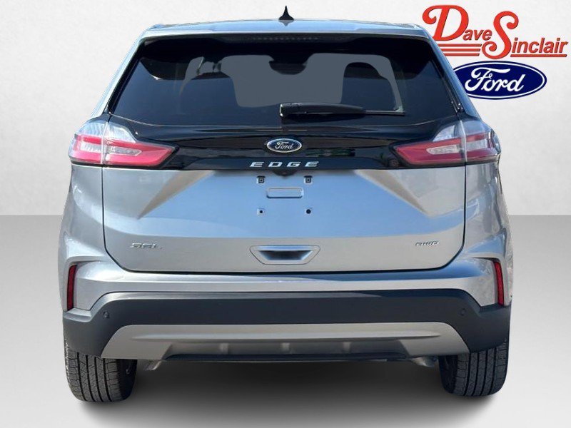 Used 2024 Ford Edge SEL w/ Convenience Package AWD/4WD image 8