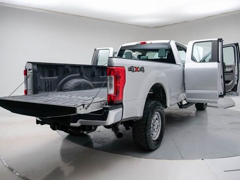 Used 2017 Ford F350 XL image 21