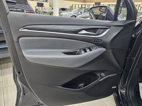 Used 2018 Buick Enclave Premium w/ Experience Buick Package FWD image 41
