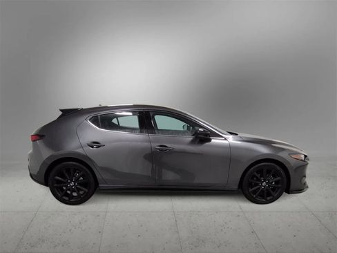 Certified 2025 MAZDA MAZDA3 Hatchback w/Premium Plus Pkg image 9