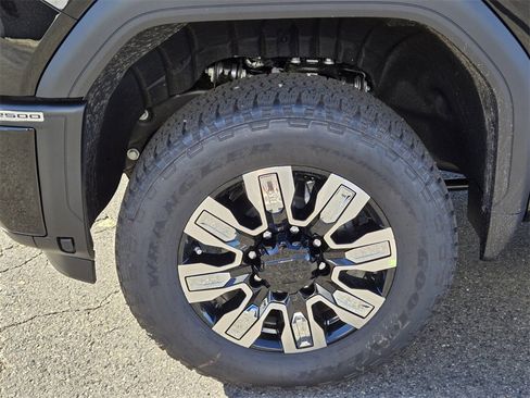 New 2026 GMC Sierra 2500 Denali w/ Technology Package image 6