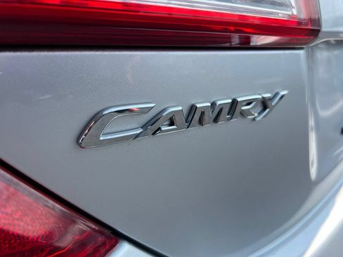 Used 2014 Toyota Camry SE FWD image 27