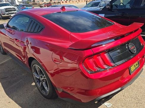 Used 2022 Ford Mustang GT Premium w/ Equipment Group 401A image 3