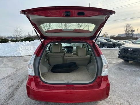 Used 2014 Toyota Prius V Five image 37
