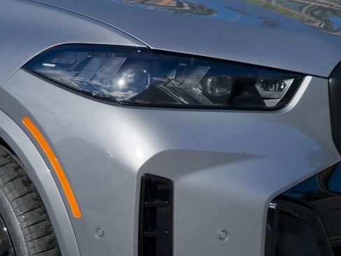 New 2026 BMW X5 xDrive40i w/ M Sport Package image 8