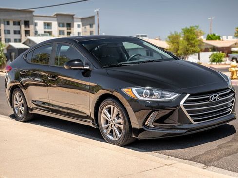 Used 2018 Hyundai Elantra Value Edition FWD image 7