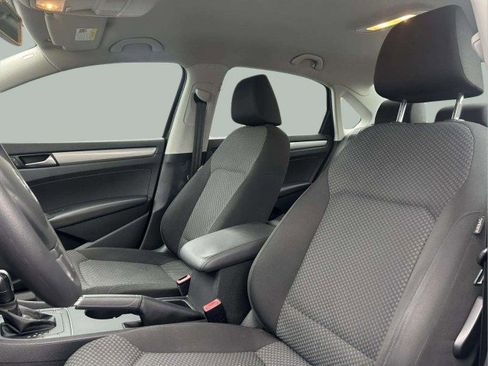 Used 2015 Volkswagen Passat 1.8T S image 27