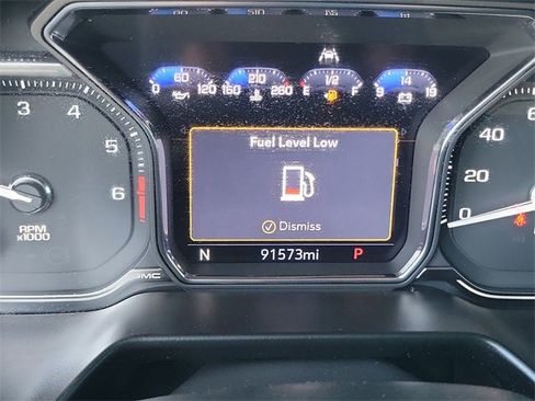 Used 2021 GMC Yukon SLT w/ SLT Luxury Plus Package image 9