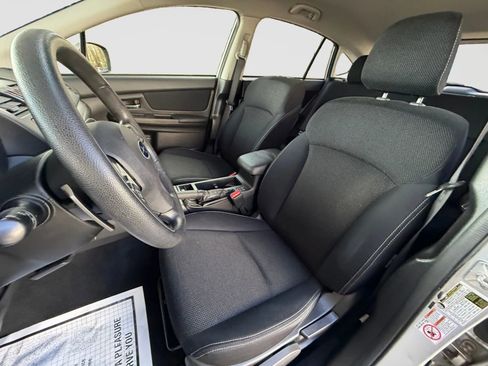 Used 2014 Subaru Crosstrek 2.0i Premium image 11