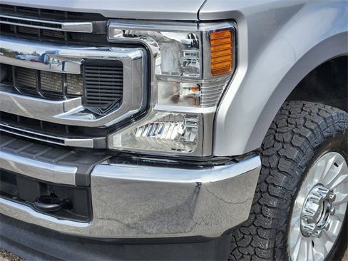 Used 2022 Ford F250 XLT w/ FX4 Off-Road Package image 8