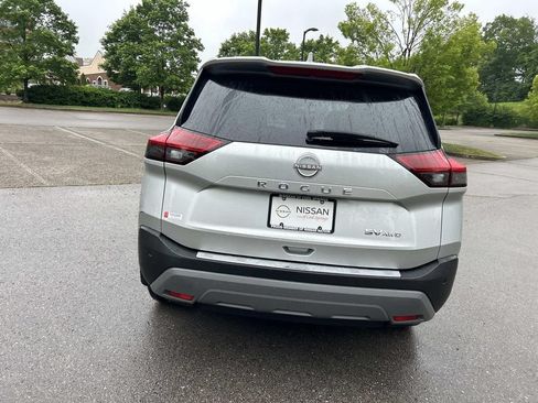 Certified 2023 Nissan Rogue SV AWD/4WD image 6