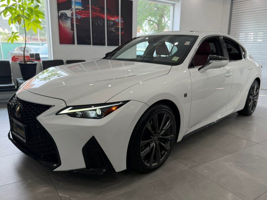 Used 2024 Lexus IS 300 F Sport RWD image 4