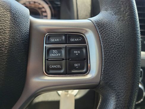 Used 2021 RAM 1500 Classic SLT AWD/4WD image 21