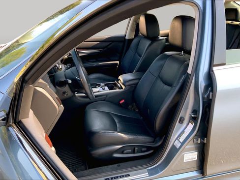 Used 2016 INFINITI Q70 3.7 AWD/4WD image 8
