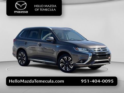 Used 2018 Mitsubishi Outlander SEL AWD/4WD image 1